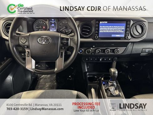 Used 2020 Toyota Tacoma TRD Sport w/ Technology Package AWD/4WD image 21