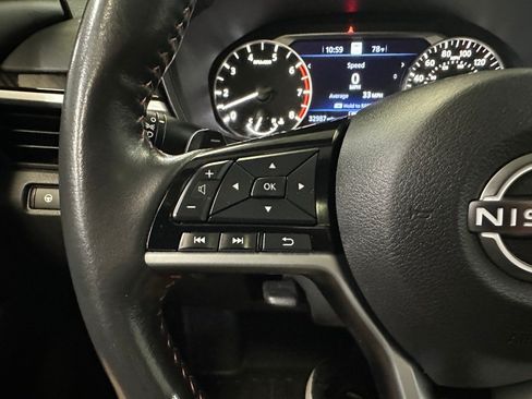Used 2023 Nissan Altima 2.0 SR FWD image 12