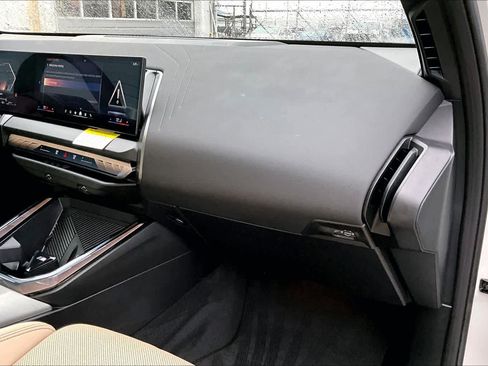 Used 2025 BMW X3 xDrive30i w/ M Sport Package image 19