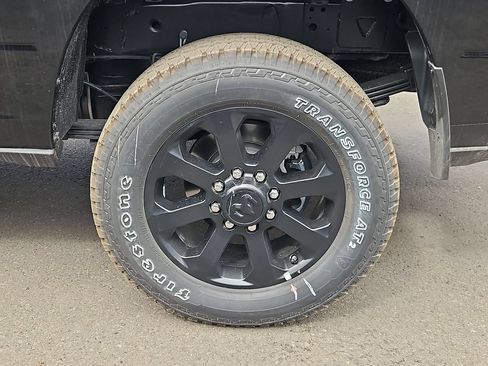 New 2026 RAM 3500 Big Horn AWD/4WD image 9