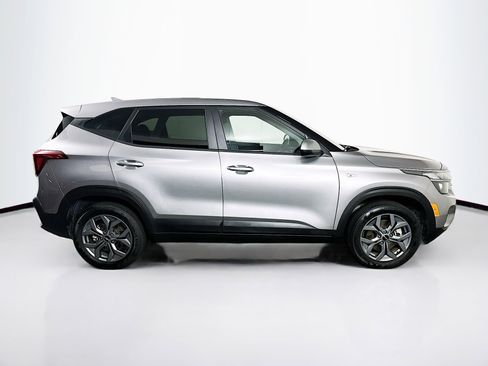 Used 2026 Kia Seltos LX AWD/4WD image 10