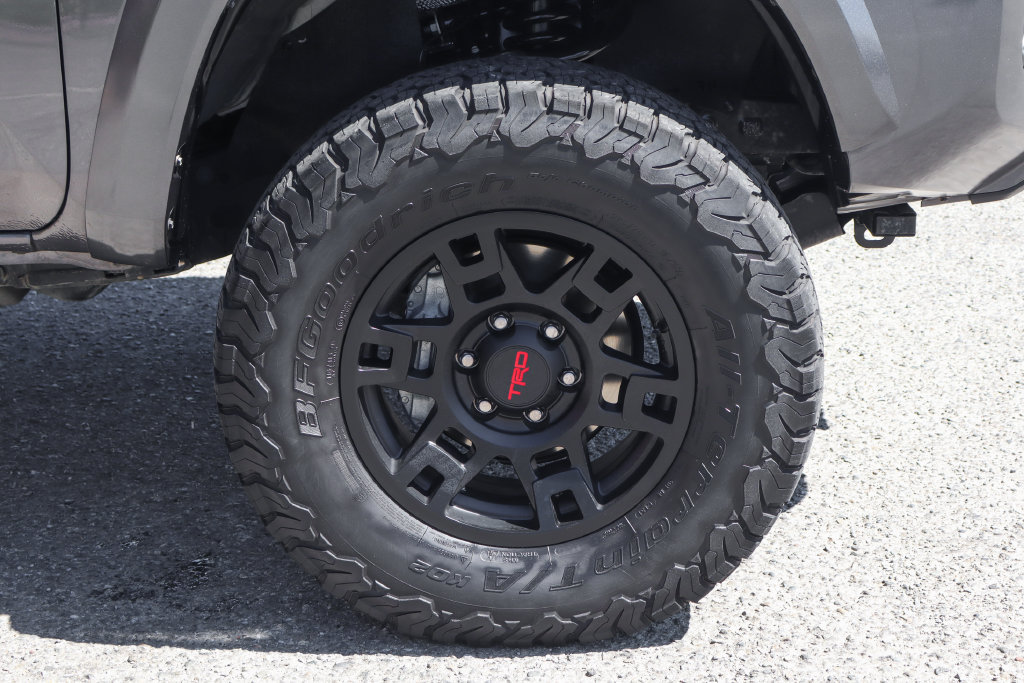 Used 2022 Toyota Tacoma SR5 AWD/4WD image 41
