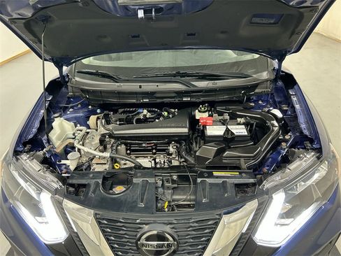 Used 2018 Nissan Rogue S image 22