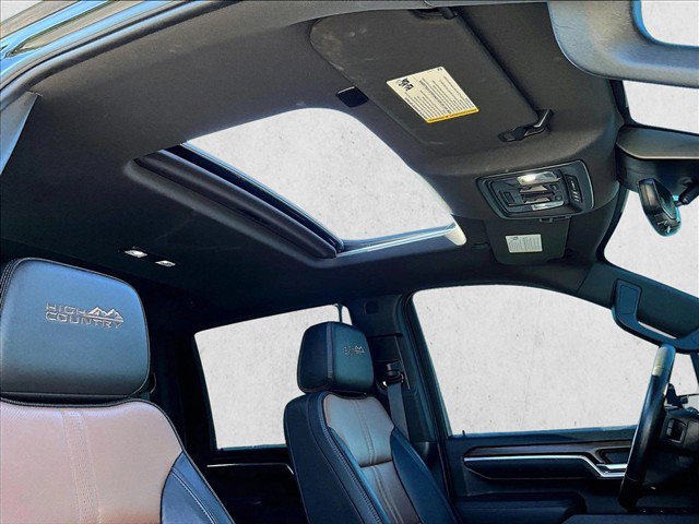 Used 2025 Chevrolet Silverado 2500 High Country w/ High Country Premium Package AWD/4WD image 16