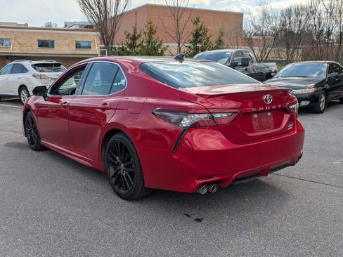 Used 2022 Toyota Camry XSE w/ Navigation Package image 5