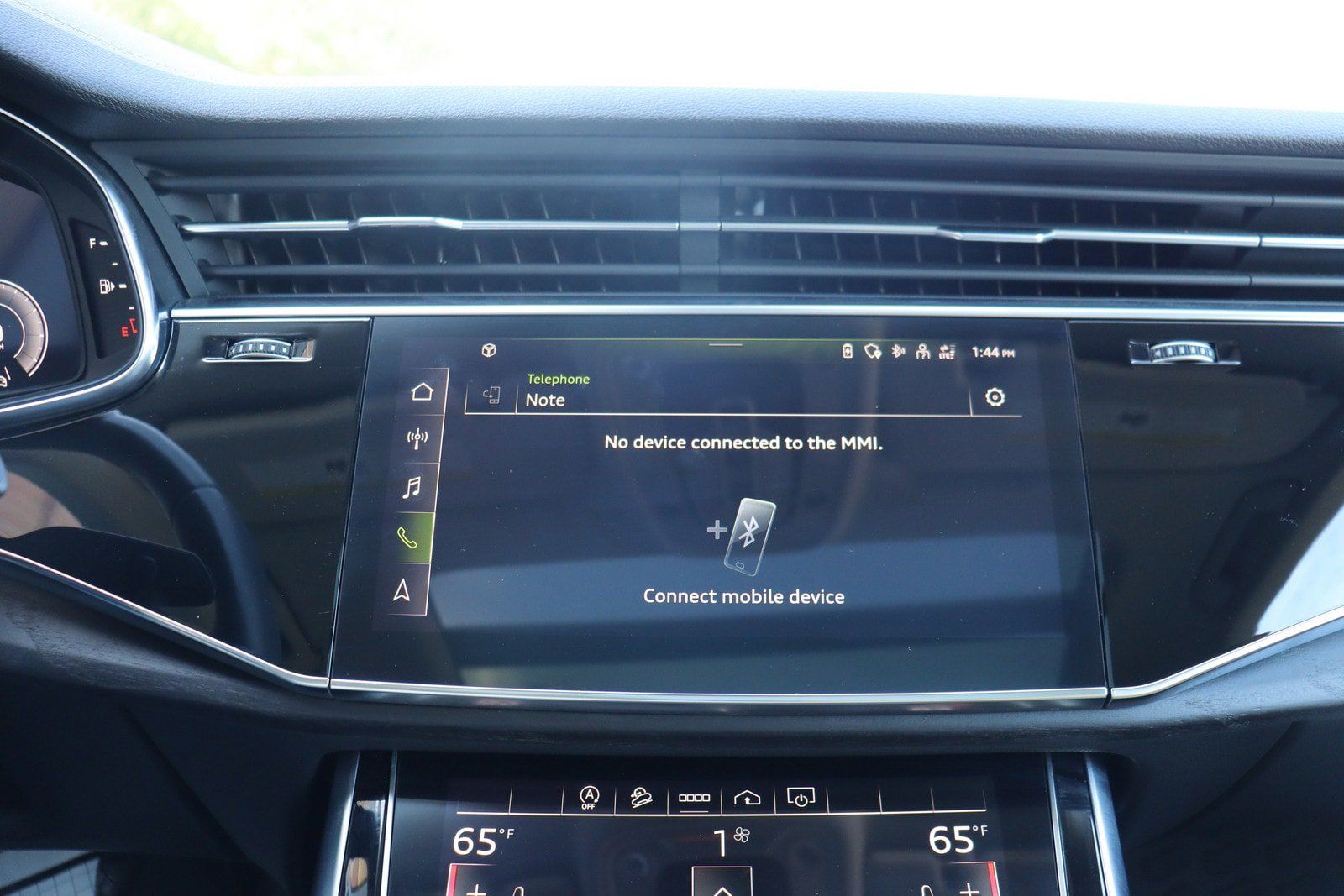 Used 2023 Audi Q8 Premium w/ Convenience Package AWD/4WD image 31