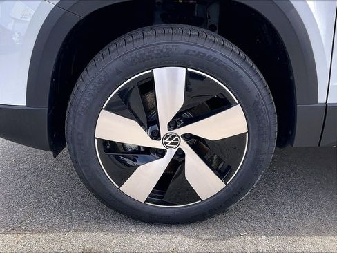 New 2026 Volkswagen Taos S image 8