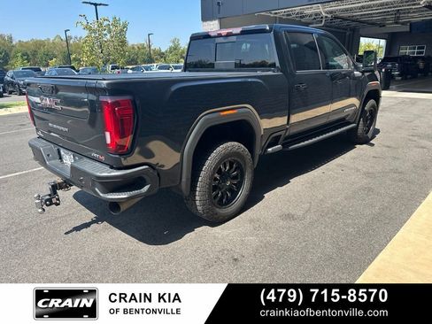 Used 2021 GMC Sierra 2500 AT4 w/ AT4 Premium Plus Package AWD/4WD image 3