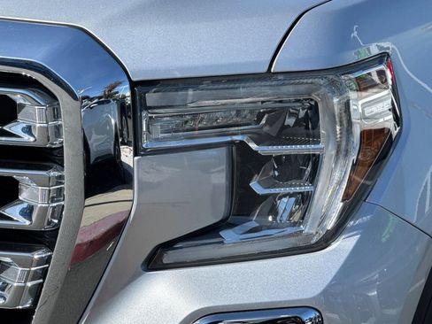 Used 2021 GMC Sierra 1500 SLT image 47