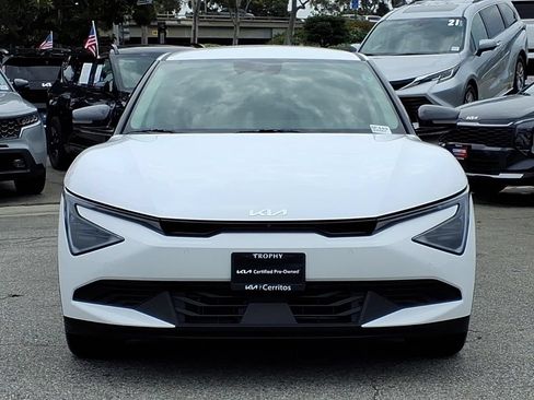 Certified 2025 Kia EV6 Light w/ Light LR Technology Package RWD image 2