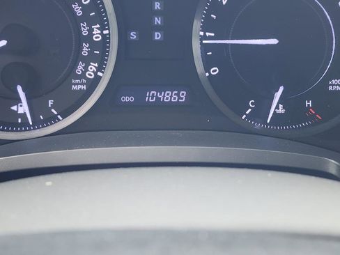 Used 2012 Lexus IS 350C w/ Luxury Pkg RWD image 23