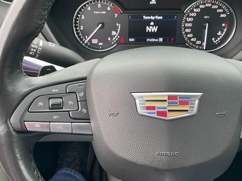 Used 2023 Cadillac XT4 Luxury image 26