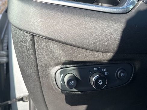 Used 2022 Chevrolet Equinox Premier image 39