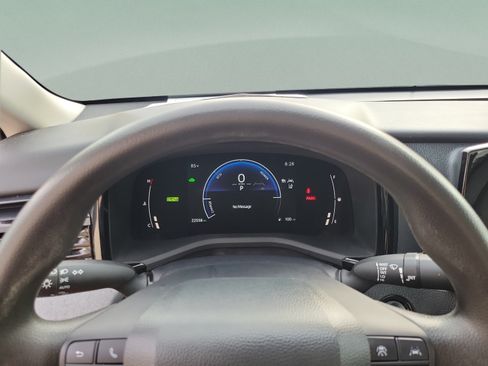 Used 2025 Toyota Camry LE FWD image 15