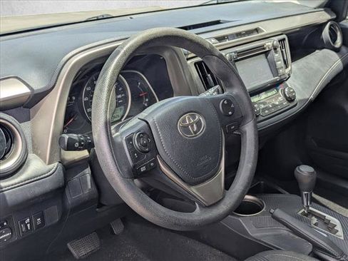 Used 2014 Toyota RAV4 XLE FWD image 9