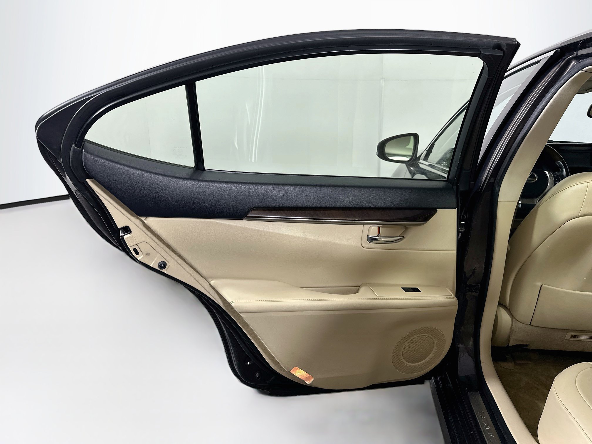 Used 2014 Lexus ES 350 w/ Premium Package FWD image 26