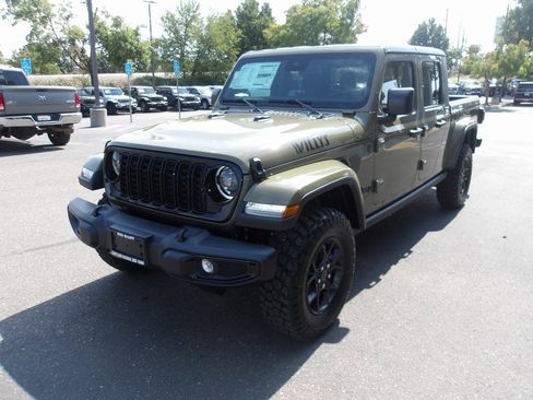 New 2025 Jeep Gladiator Willys image 4