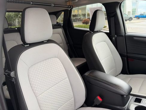 Used 2023 Ford Escape Active w/ Tech Pack #2 FWD image 12