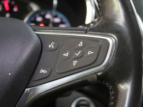 Used 2019 Chevrolet Equinox LT AWD/4WD image 17