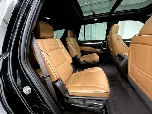 Used 2025 Cadillac Escalade Premium Luxury w/ Touring Package AWD/4WD image 15