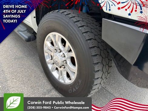 Used 2017 RAM 3500 Laramie w/ Snow Chief Group AWD/4WD image 4