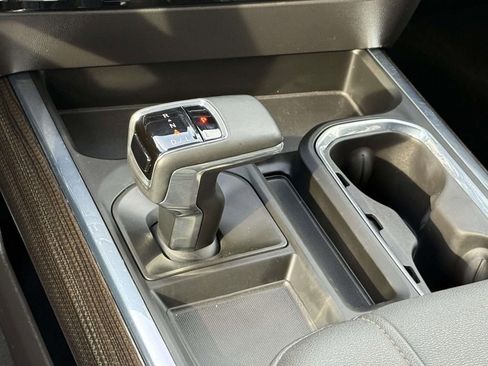 Used 2024 Chevrolet Silverado 1500 LT Trail Boss w/ Convenience Package II AWD/4WD image 21
