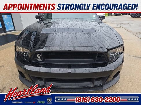 Used 2013 Ford Mustang Shelby GT500 RWD image 17