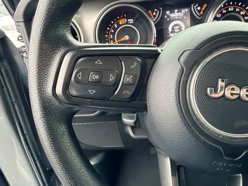 Used 2021 Jeep Wrangler Unlimited Sport image 29