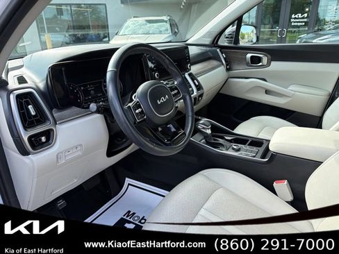 Used 2023 Kia Sorento S w/ Panoramic Sunroof Package AWD/4WD image 29