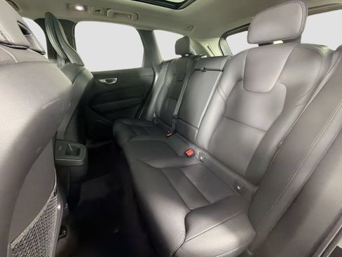 Certified 2024 Volvo XC60 B5 Plus w/ Protection Package Premier AWD/4WD image 24