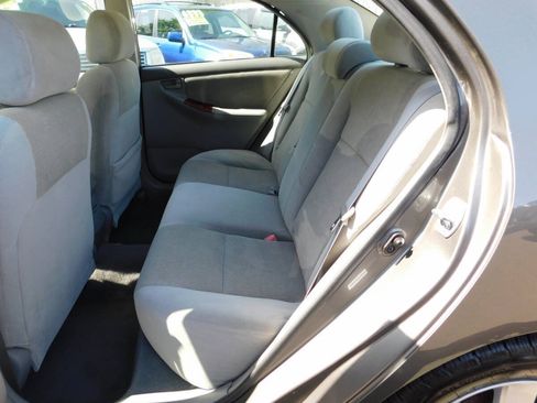 Used 2008 Toyota Corolla LE w/ Audio Value Pkg FWD image 5