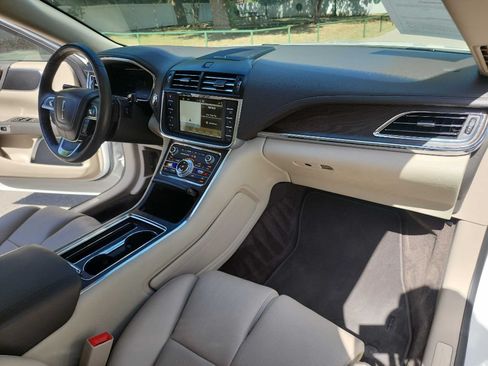 Used 2017 Lincoln Continental Reserve w/ Technology Package AWD/4WD image 41