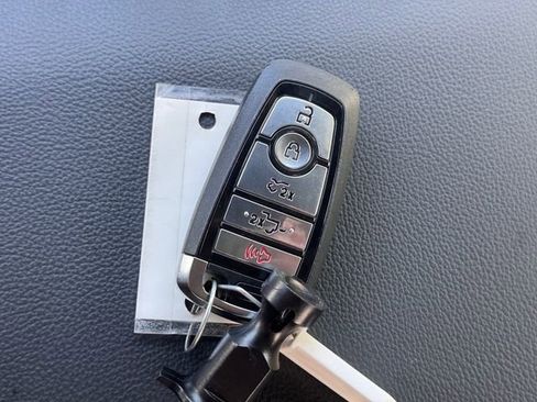 New 2024 Ford F150 Lightning Lariat image 23