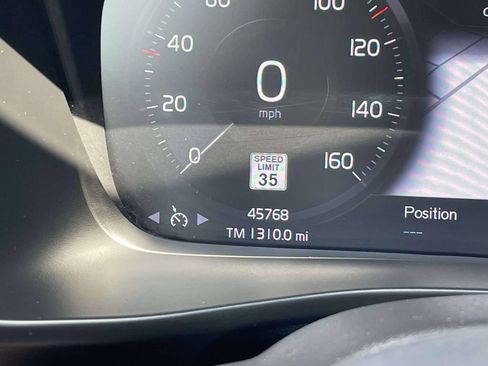 Used 2021 Volvo XC40 T5 R-Design w/ Protection Package Premier AWD/4WD image 27