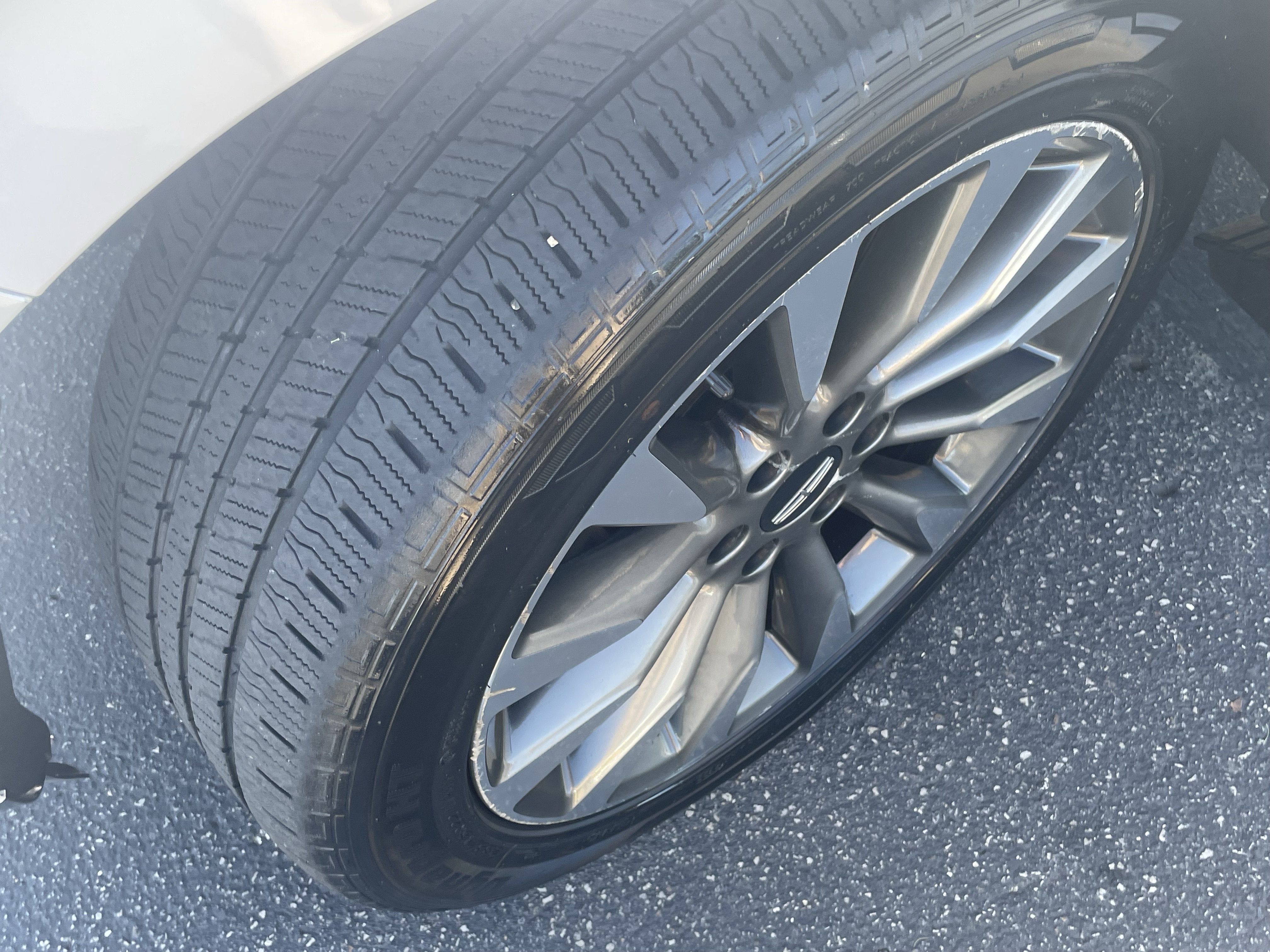 Used 2019 Lincoln Navigator Select AWD/4WD image 11