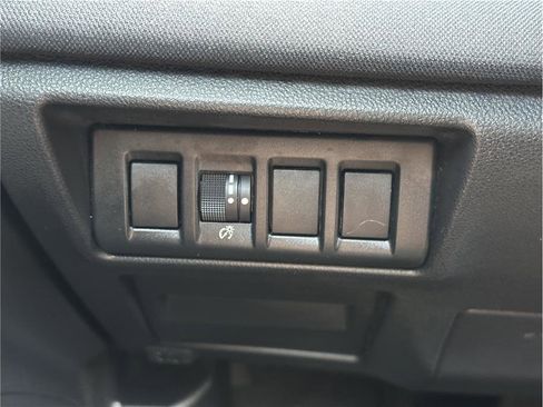 Used 2023 Subaru Outback Premium AWD/4WD image 27