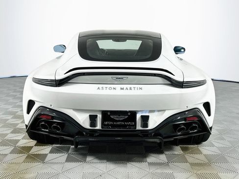 Used 2026 Aston Martin V8 Vantage S RWD image 16
