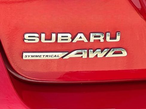 Used 2024 Subaru Crosstrek 2.0i AWD/4WD image 2