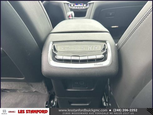 Used 2023 Cadillac XT6 Sport w/ LPO, ONYX Package image 17