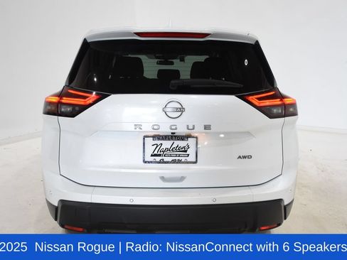 Used 2025 Nissan Rogue SV AWD/4WD image 5