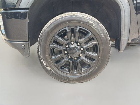 Used 2022 GMC Sierra 2500 Denali AWD/4WD image 36