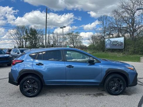 Used 2024 Subaru Crosstrek 2.0i image 8