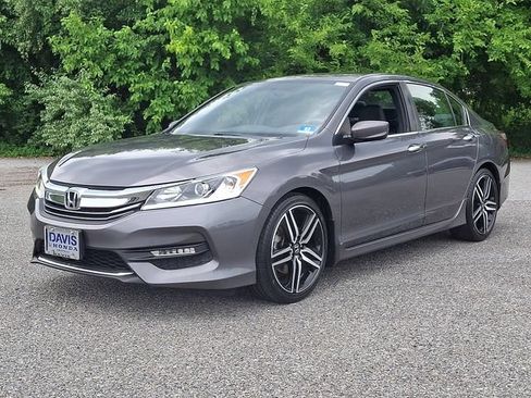 Used 2016 Honda Accord Sport image 3