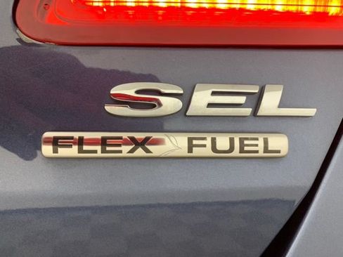 Used 2018 Ford Taurus SEL FWD image 37