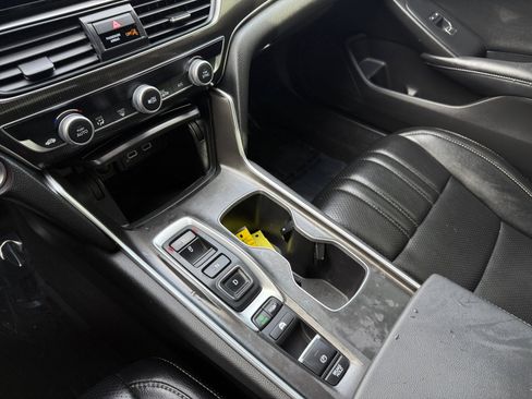 Used 2022 Honda Accord Sport image 13