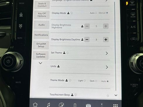 Used 2025 RAM 1500 Laramie image 34