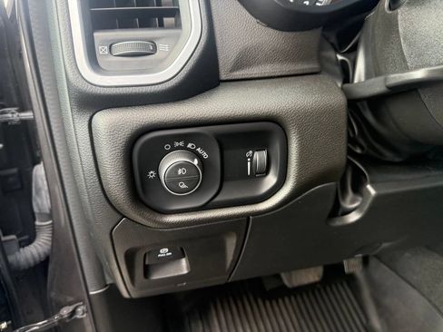 Used 2022 RAM 1500 Big Horn AWD/4WD image 17