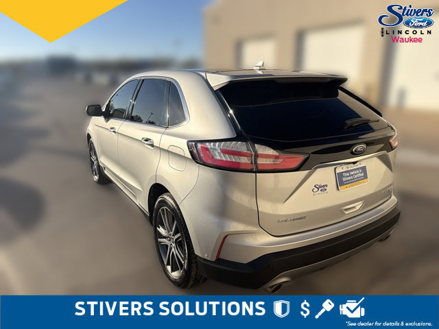 Used 2019 Ford Edge Titanium w/ Equipment Group 301A AWD/4WD image 11