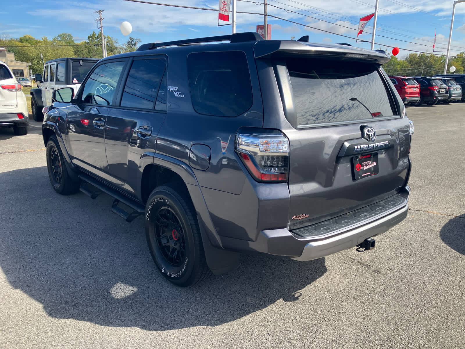 Used 2022 Toyota 4Runner TRD Off-Road Premium w/ TRD Black Wheel Package (TMS) AWD/4WD image 5