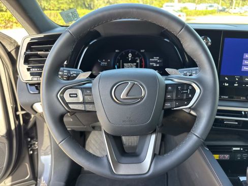 Used 2025 Lexus RX 350 FWD image 28